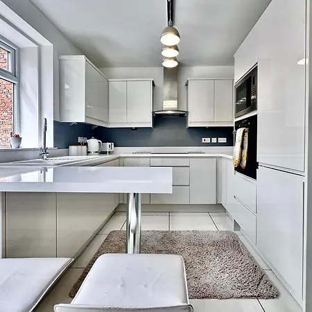 Victoria With Free Parking Apartment *