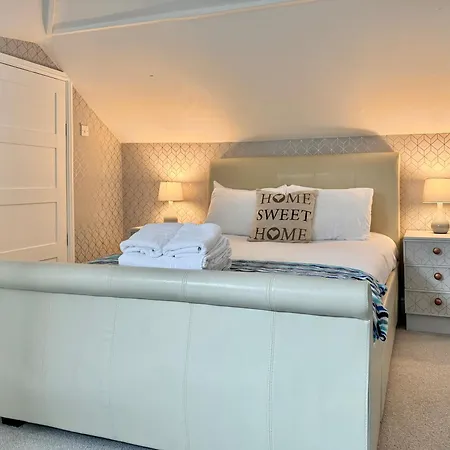 Victoria With Free Parking Apartamento