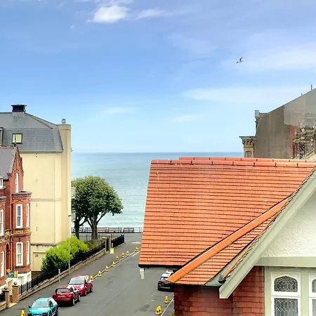 Victoria With Free Parking *