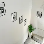 Apartment Victoria With Free Parking