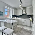 Apartment Victoria With Free Parking