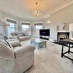 Apartment Victoria With Free Parking
