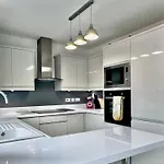 Apartment Victoria With Free Parking *