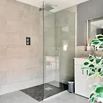 Victoria With Free Parking Apartment *